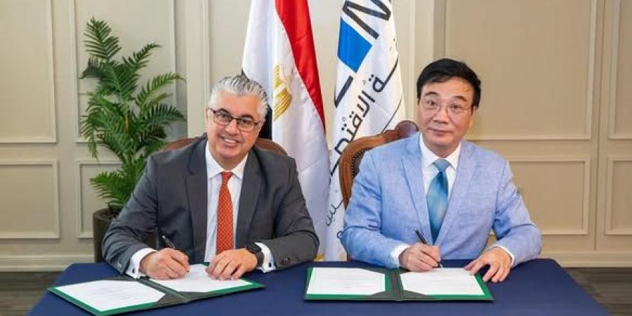 باستثمارات 20 مليون دولارتوقيع عقد مصنع حقائب سفر صينية بالقنطرة غرب - هرم مصر
