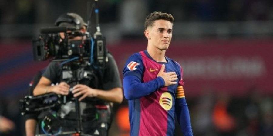 لاعب وسط برشلونة يكشف موقفه من الانضمام إلى باريس سان جيرمان - هرم مصر