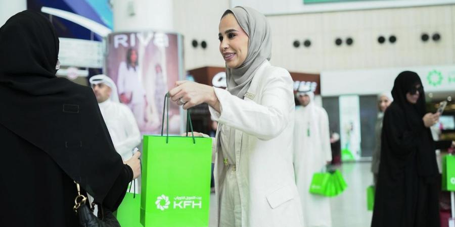 بيت التمويل الكويتي يشارك بتوديع حجاج بيت الله الحرام - هرم مصر