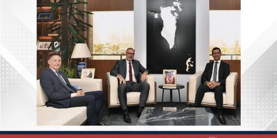 وزير شؤون البلديات والزراعة يستقبل سفير جمهورية ألمانيا الاتحادية لدى مملكة البحرين بمناسبة انتهاء فترة عمله - هرم مصر