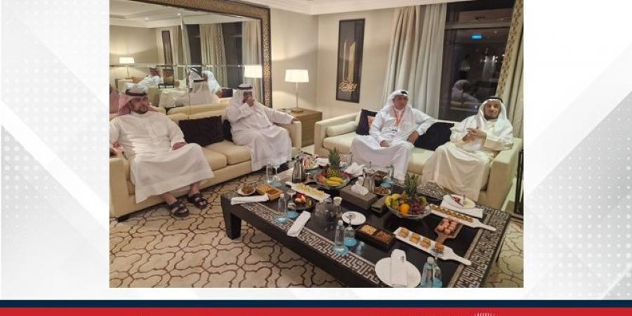 رئيس بعثة مملكة البحرين للحج يزور عددًا من حملات الحج البحرينية بمكة المكرمة - هرم مصر