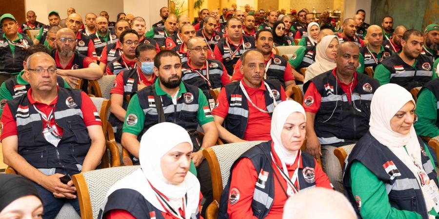 وزيرة التضامن تتابع تصعيد حجاج الجمعيات الأهلية إلى مشعر عرفات - هرم مصر