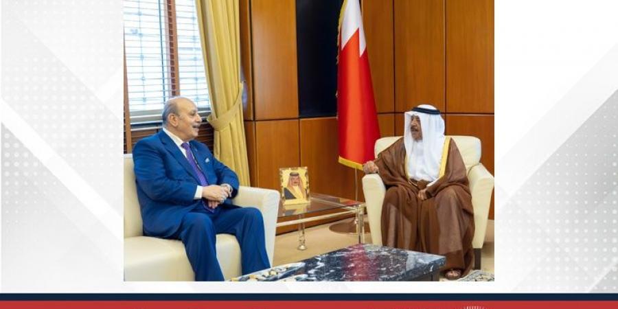 وزير الديوان الملكي يستقبل السفير الفلسطيني بمناسبة انتهاء فترة عمله - هرم مصر