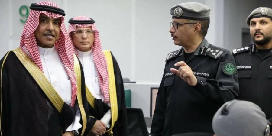 وزير الإعلام يزور مركز العمليات الأمنية الموحدة (911) بمنطقة مكة المكرمة - هرم مصر