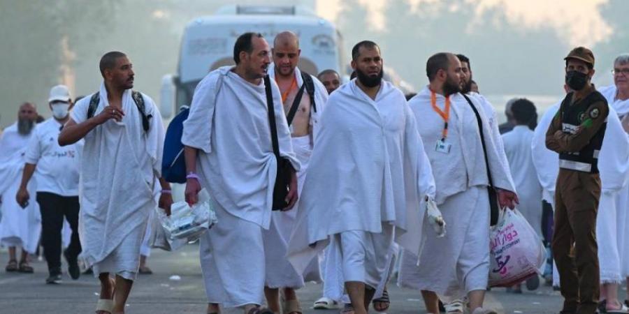 ضيوف الرحمن يتوافدون إلى صعيد عرفات لأداء ركن الحج الأعظم - هرم مصر