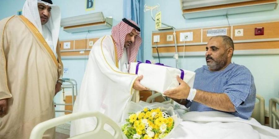 وكيل إمارة القصيم يعايد المرضى المنومين بمناسبة عيد الأضحى - هرم مصر