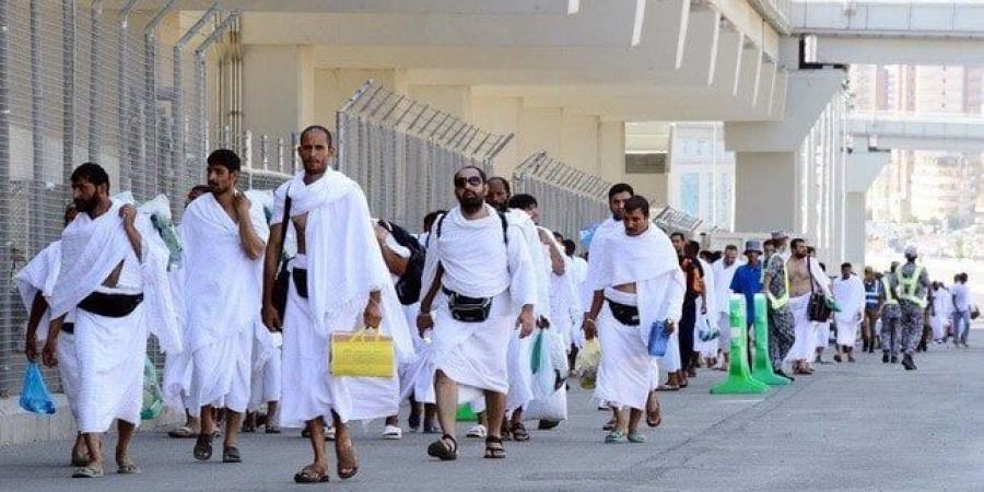 مشعر منى يستقبل حجاج بيت الله الحرام لرمي جمرة العقبة الكبرى (بث مباشر ) - هرم مصر