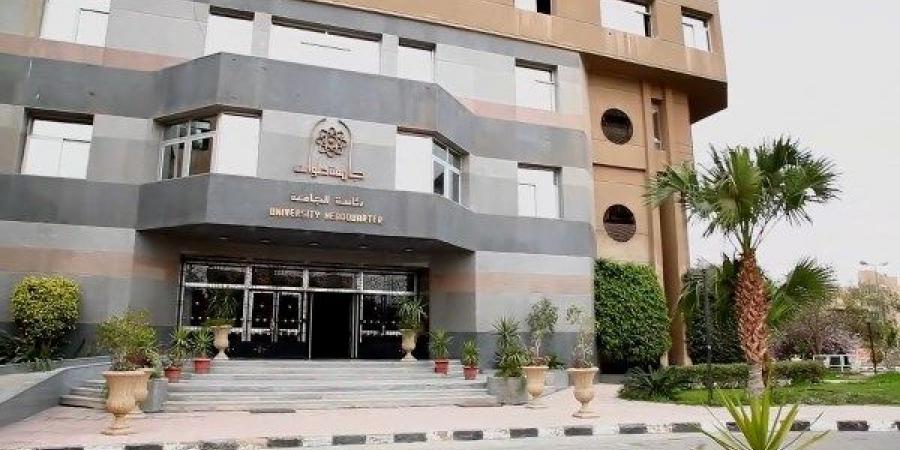 مشاريع مميزة لطلاب مادة تصميم ديكور مسرحي بـ آداب حلوان - هرم مصر