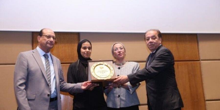 تكريم شريف الجبلي في احتفالية جوائز الصناعة الخضراء لدعمه الإعلام البيئي والتنمية المستدامة - هرم مصر