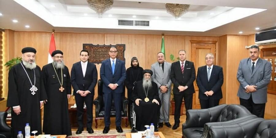 تهنئة مطرانية الفيوم لقيادات المحافظة بعيد الأضحى .. صور - هرم مصر