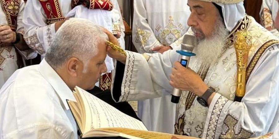 سيامة دياكون جديد بإيبارشية المعادي على يد الأنبا دانيال | صور - هرم مصر