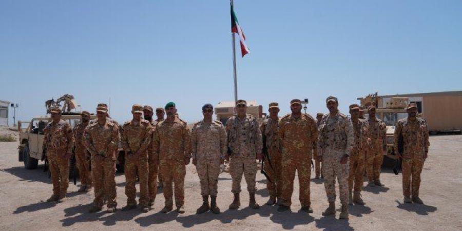 نائب رئيس الأركان الكويتي يزور عددا من المواقع الشمالية التابعة لقوة "واجب مبارك" - هرم مصر
