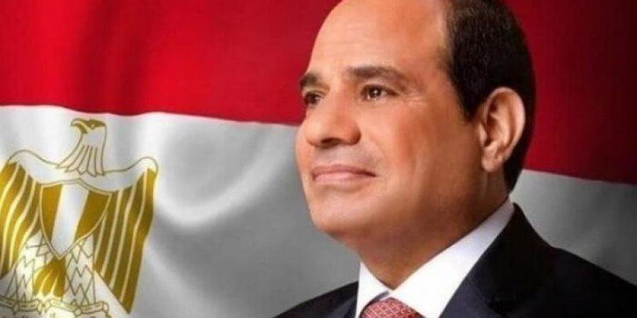 لفتة إنسانية كريمة.. الرئيس السيسي يطمئن على أحد أئمة خطبة عيد الأضحى (فيديو) - هرم مصر