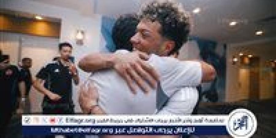 إمام عاشور يستقبل زيزو بحفاوة كبيرة في معسكر الأهلي بميامي - هرم مصر