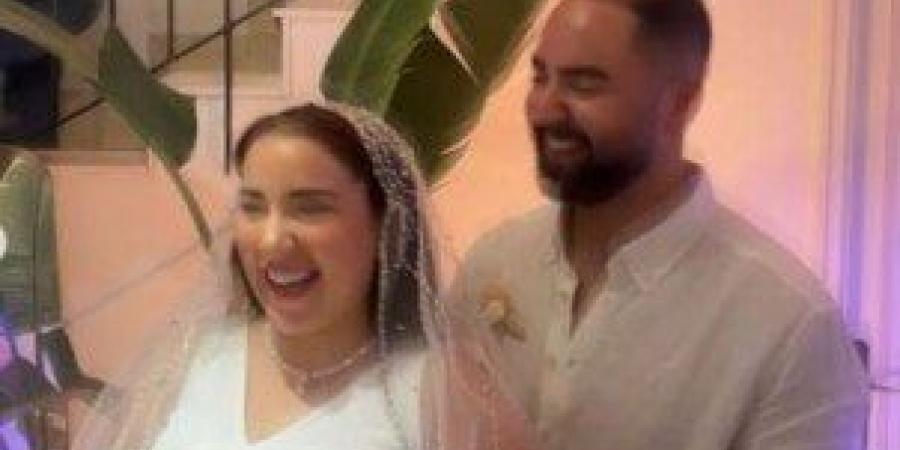 «همشي في يوم من الأيام».. شريف منير يوجه رسالة مؤثرة لزوج ابنته أسما (فيديو) - هرم مصر