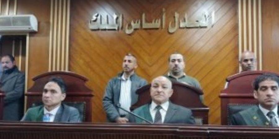 كبلها وكتم أنفاسها.. جامع خردة ينتظر حبل المشنقة بسبب طفلة - هرم مصر