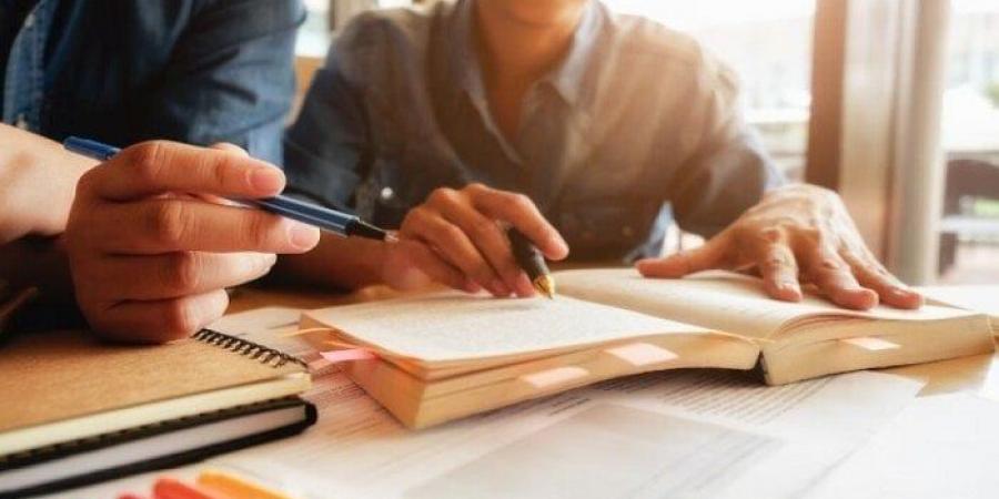 خبيرة أسرية تقدم نصائح ذهبية للطلاب قبل انطلاق امتحانات الثانوية العامة 2025 - هرم مصر