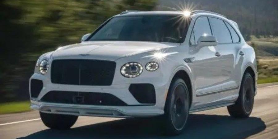 بنتلي بينتايجا سبيد 2026 سيارة دفع رباعي فاخرة تظهر بـ تصميم رياضي - هرم مصر