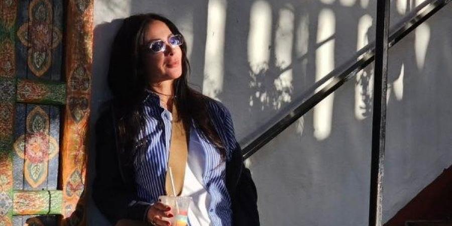فيلم رزق الهبل.. منى زكي تعيد التعاون مع كاملة أبو ذكري بعد 19 عاما - هرم مصر