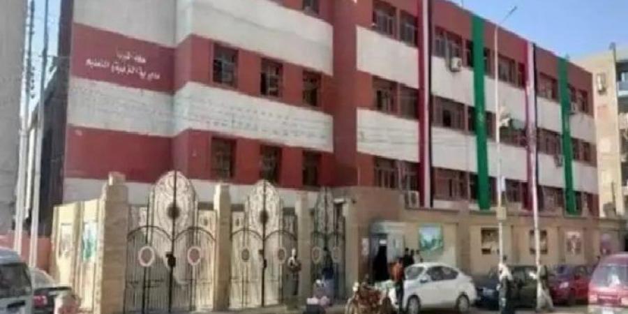 النيابة الإدارية تحيل 59 معلمًا وعاملًا بمدرسة في قليوب للمحاكمة التأديبية - هرم مصر
