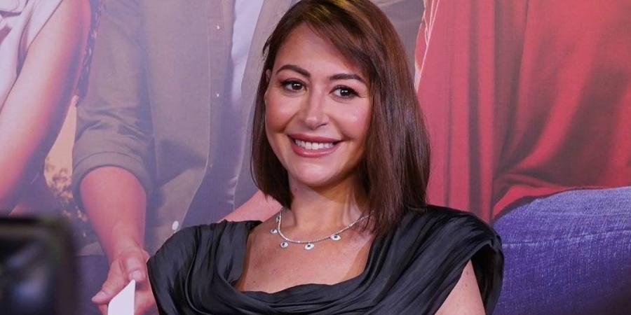 بعد تصدرها التريند بسبب رقصها بالصاجات.. شائعة تطارد منة شلبي - هرم مصر