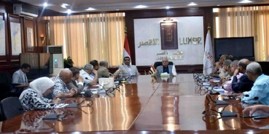قبل بدء امتحانات الثانوية العامة.. رفع درجة الاستعداد القصوى داخل الإدارات التعليمية بالأقصر - هرم مصر