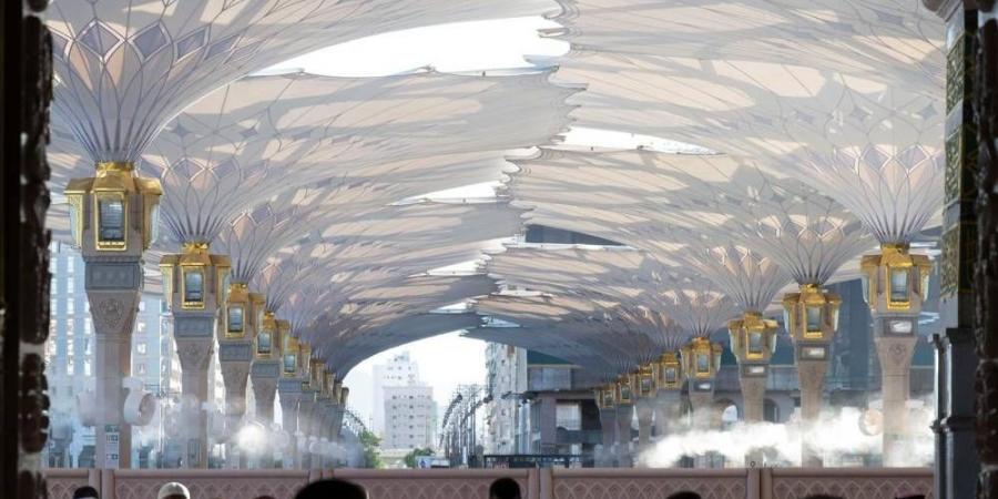 مظلات المسجد النبوي.. تهيئة بيئة آمنة ومريحة للمصلين - هرم مصر