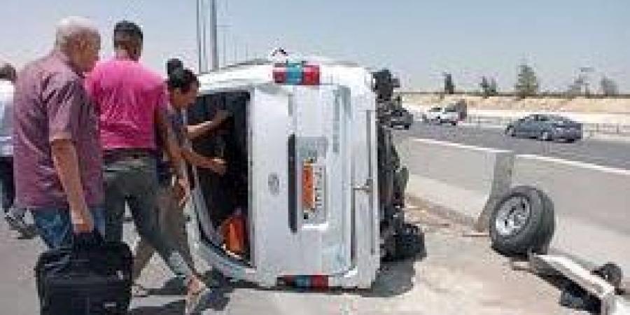 إصابة 10 أشخاص في انقلاب سيارة ميكروباص بالشرقية - هرم مصر