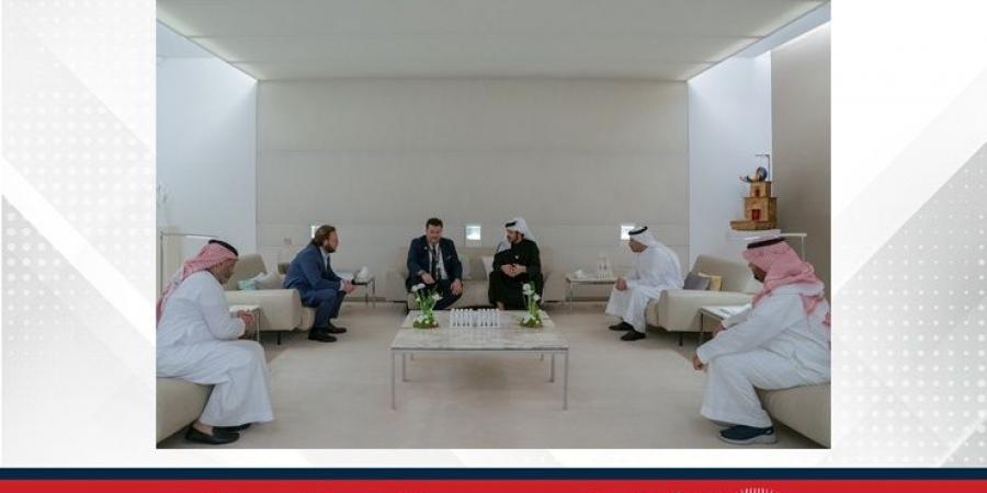 سموه كرم الرعاة والداعمين لجائزة الدانة 2025 .. خالد بن حمد يستقبل مدير عام قناة mbc - هرم مصر