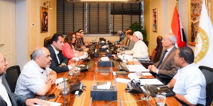 تطورات إنشاء المدينة المتكاملة لمعالجة المخلفات بالعاشر من رمضان.. نسبة الإنجاز تتخطى 65% - هرم مصر