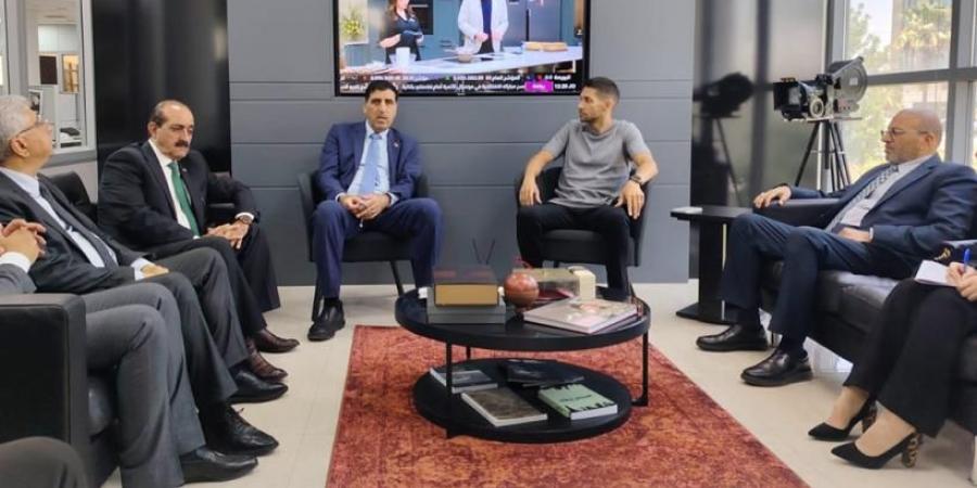لجنة التوجيه الوطني والإعلام في مجلس النواب تزور مجموعة رؤيا الإعلامية وتشيد بدورها الوطني والإقليمي في المشهد الإعلامي - هرم مصر