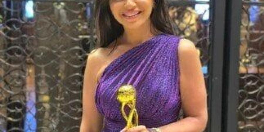 تكريم نجمات الفن فى مهرجان «International Fashion Awards» | صور - هرم مصر