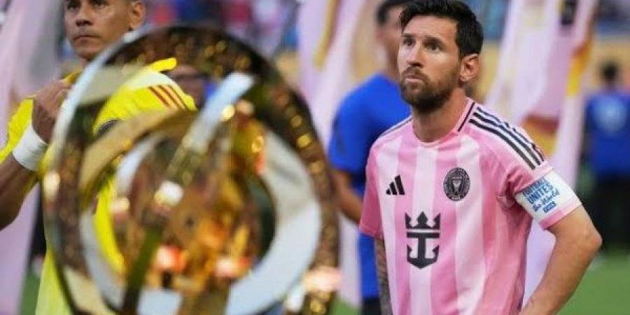 بعد مباراة الأهلي وإنتر ميامي.. أسطورة إيطاليا يفاجئ ميسي بهدية تاريخية - هرم مصر