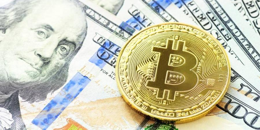 البيتكوين تتراجع دون 105 آلاف دولار - هرم مصر