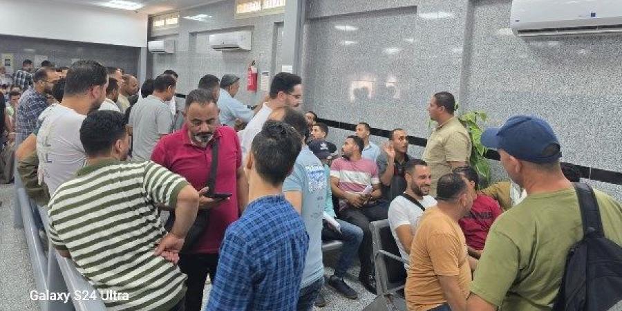 بدء اختبارات الشباب المرشح للعمل في مجال تربية الدواجن بالأردن - هرم مصر