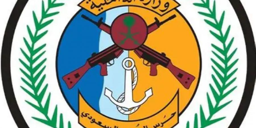 حرس الحدود بجازان ينقذ مواطنًا من الغرق أثناء ممارسة السباحة - هرم مصر