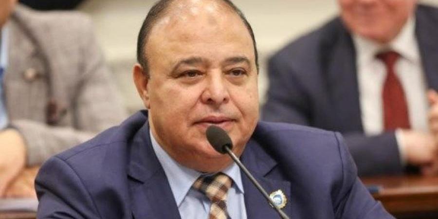رئيس صحة الشيوخ: "مصر معكم" مبادرة إنسانية تعكس وفاء الدولة لأبناء الشهداء - هرم مصر