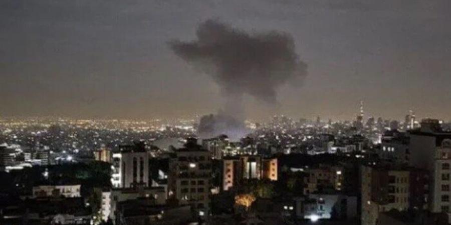 سماع دوي انفجارات قوية في طهران ومدينة كرج غربي العاصمة الإيرانية - هرم مصر