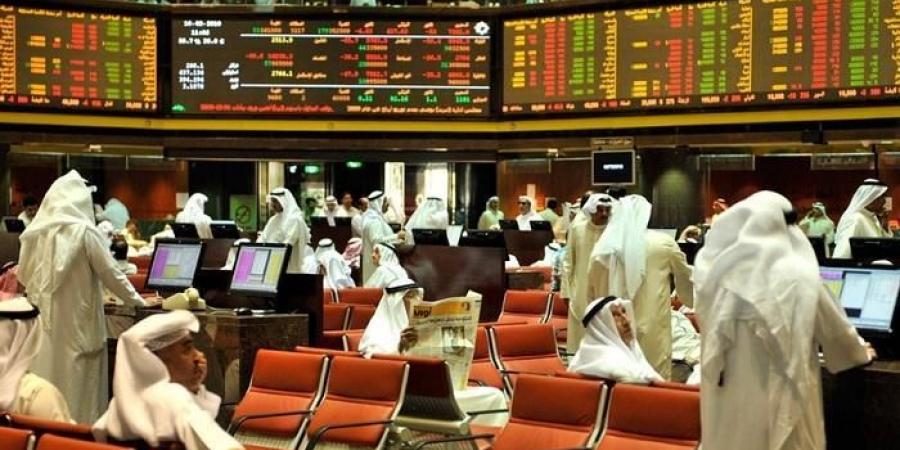 اللون الأحمر يغلب على تعاملات أسواق المال العربية - هرم مصر