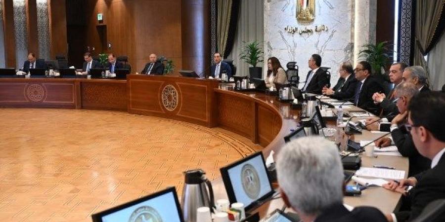 رئيس الوزراء يتابع موقف تمويل مشروعات المبادرة الرئاسية "حياة كريمة" - هرم مصر
