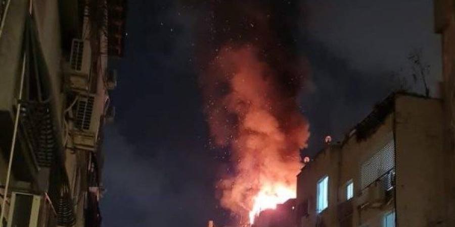 اندلاع حريق هائل في تل أبيب بعد رشقة صاروخية إيرانية | شاهد - هرم مصر