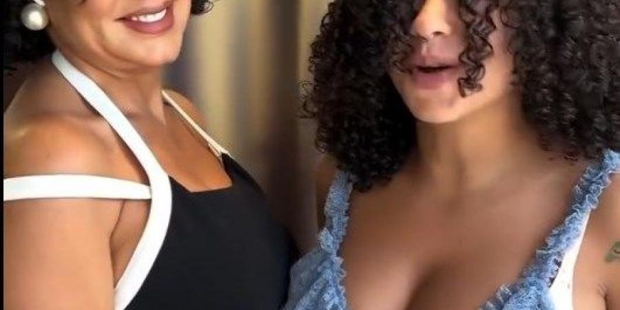 شبه خيالي.. رانيا يوسف تخطف الأنظار بإطلالة جريئة برفقة ابنتها - هرم مصر
