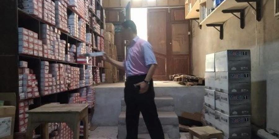 تحرير 63 محضرًا خلال حملة على المحال العامة والتجارية في المنيا - هرم مصر