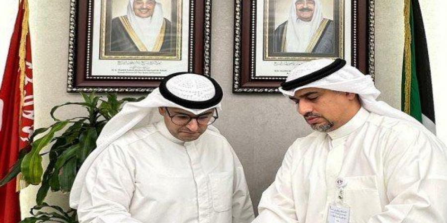 وزير الإسكان الكويتي يدشن خدمة الاتصال المرئي لكبار السن وذوي الإعاقة الشديدة عبر تطبيق "سهل" - هرم مصر