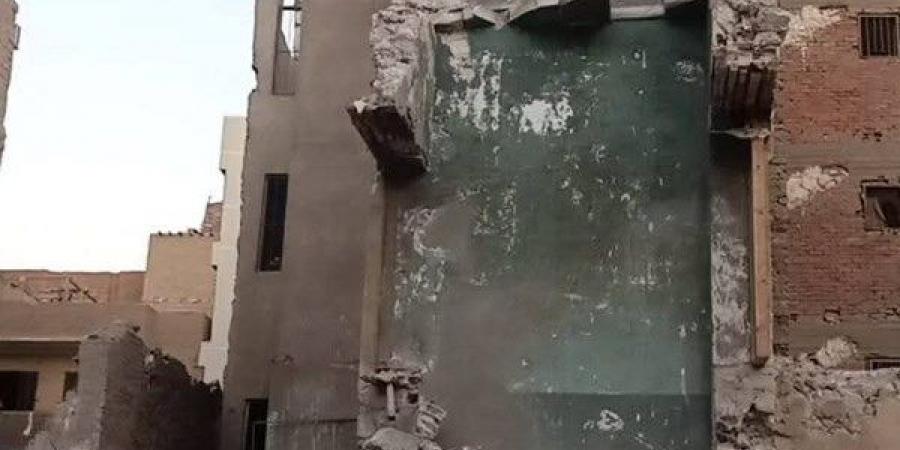 عقار رقم 175 بشبرا ينهار بالكامل.. واستنفار أمني وخدمي بالموقع - هرم مصر