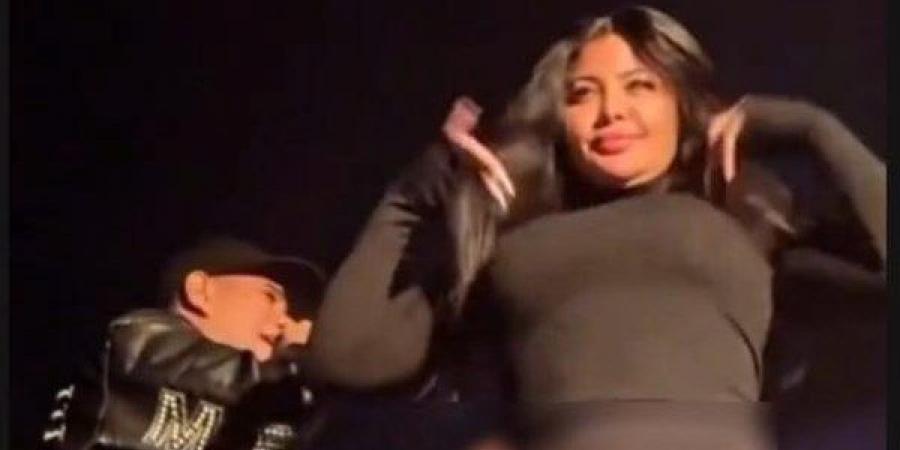 حبس الراقصة ليندا 4 أيام في تهمة التحريض على الفسق والفجور - هرم مصر
