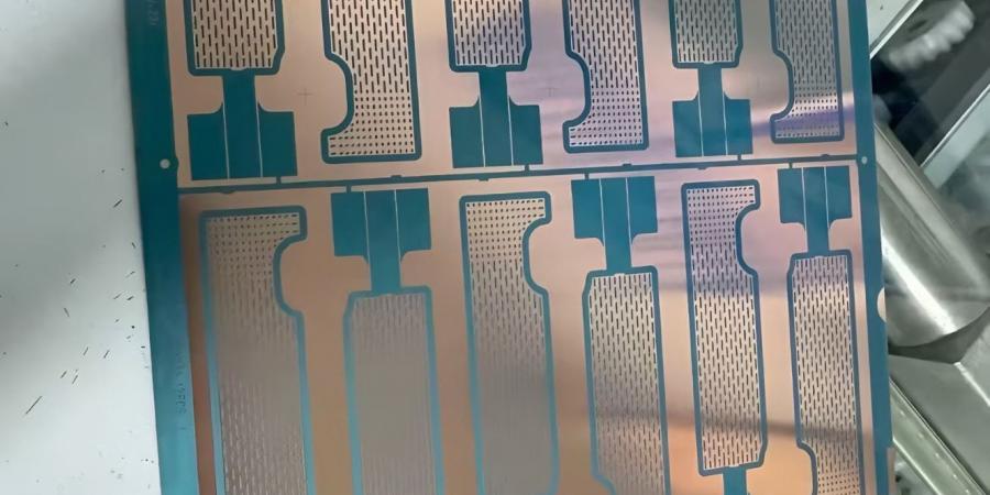 أبل تُطور نظام تبريد جديد لهاتف iPhone 17 Pro باستخدام حجرة بخار مبتكرة - هرم مصر
