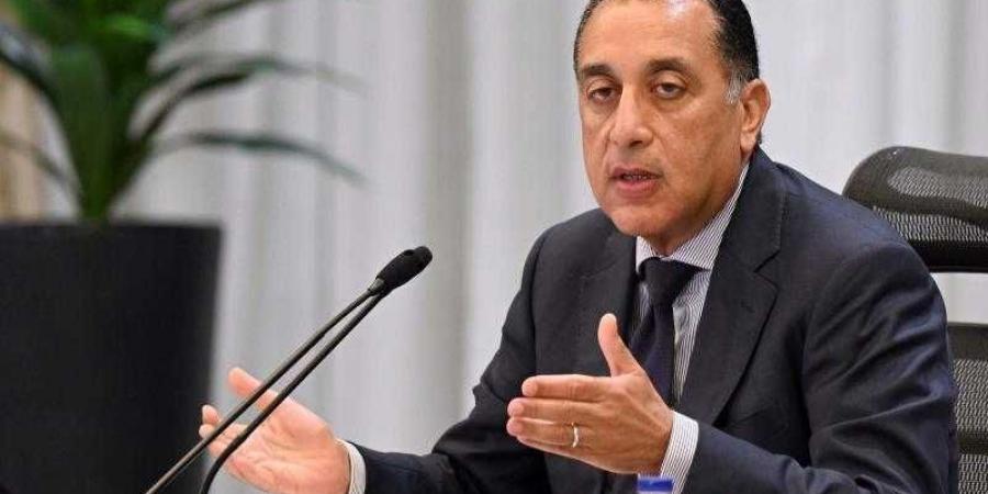 رئيس الوزراء يتابع موقف تنفيذ المشروعات والفرص الاستثمارية بمحافظة دمياط - هرم مصر