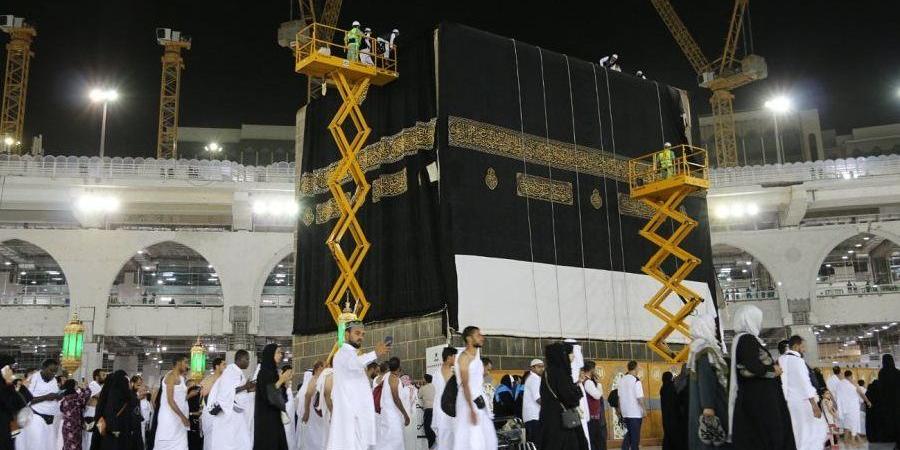 غدًا.. تغيير كسوة الكعبة في الأول من شهر محرم للعام 1447 هـ - هرم مصر