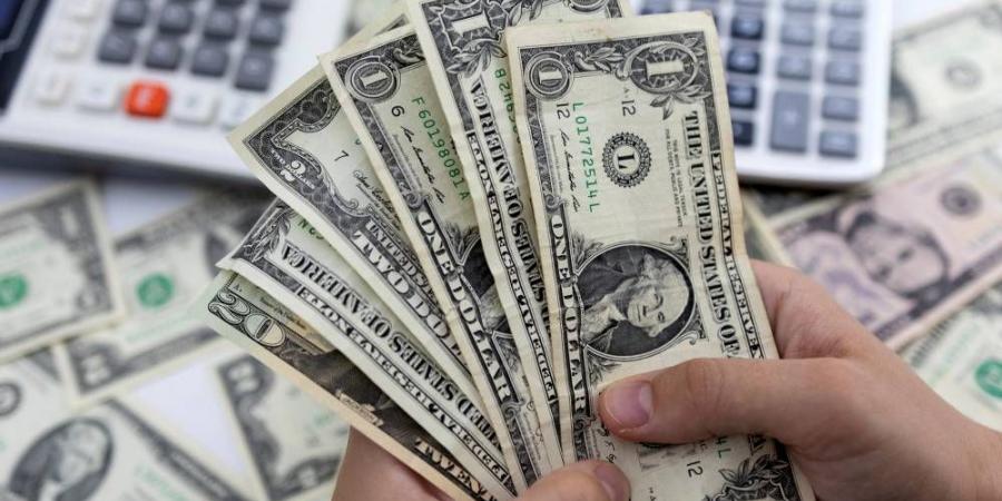 الدولار يتراجع مع تزايد شهية المخاطرة بعد توقف الحرب - هرم مصر